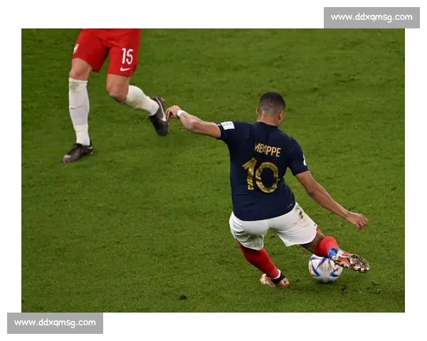 卡什：禁区边缘的射门密码与定位球深耕