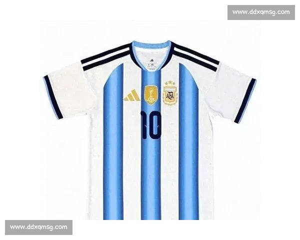 三星渐变下的争议：阿根廷 2026 训练服解码