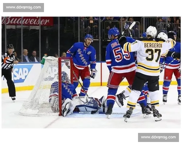 1-1 僵局打破！蓝队再入一球燃爆赛场